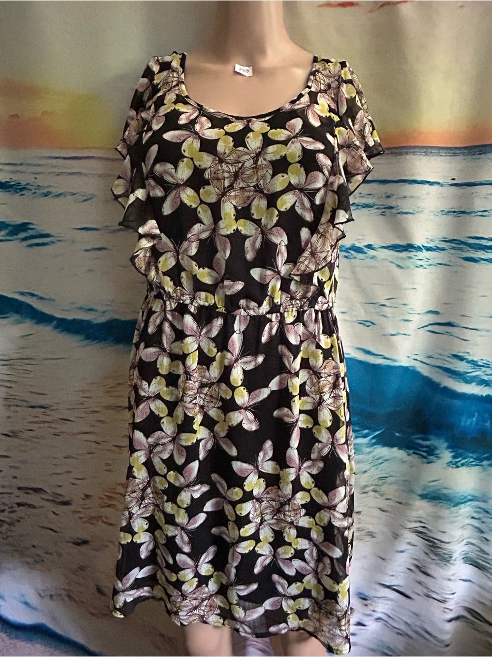 Black Rainn Women’s Floral Scoop Neck Black Dress & Yellow Accents MD